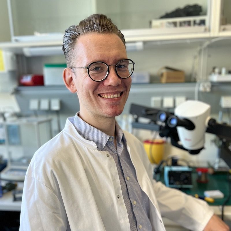 Staff Institute of Neurophysiology